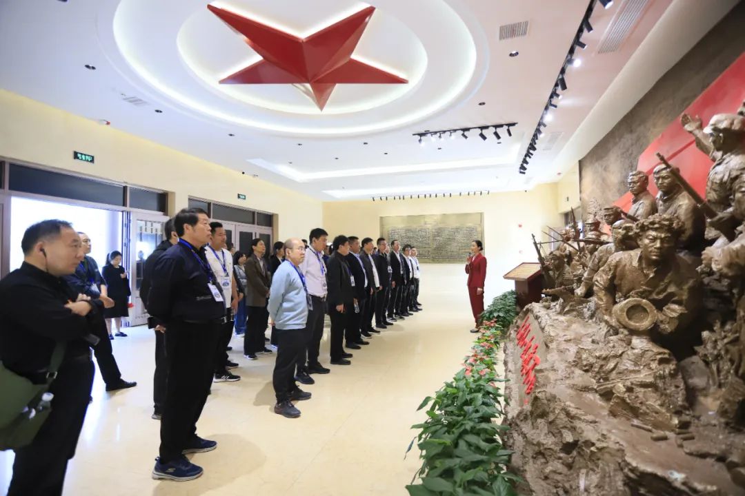 傳承紅色基因·踐行初心使命 | 花花牛乳業(yè)集團黨務(wù)干部赴河南大別山干部學院開展綜合素質(zhì)提升教育培訓