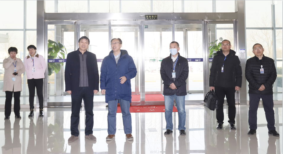 花花牛丨東北農大食品學院院長、中原食品實驗室首席科學家姜毓君教授蒞臨花花牛乳業集團調研