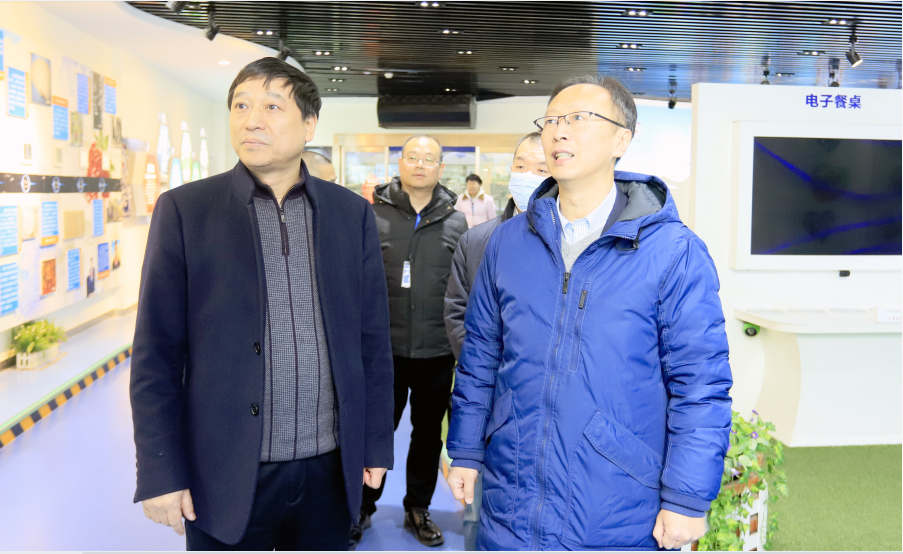 花花牛丨東北農大食品學院院長、中原食品實驗室首席科學家姜毓君教授蒞臨花花牛乳業集團調研