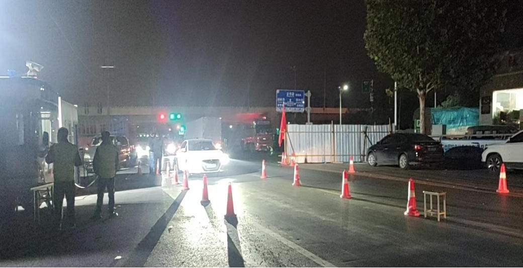 @全體花花牛人：請珍惜你的崗位，請善待我們共同的“花花?！保? style=