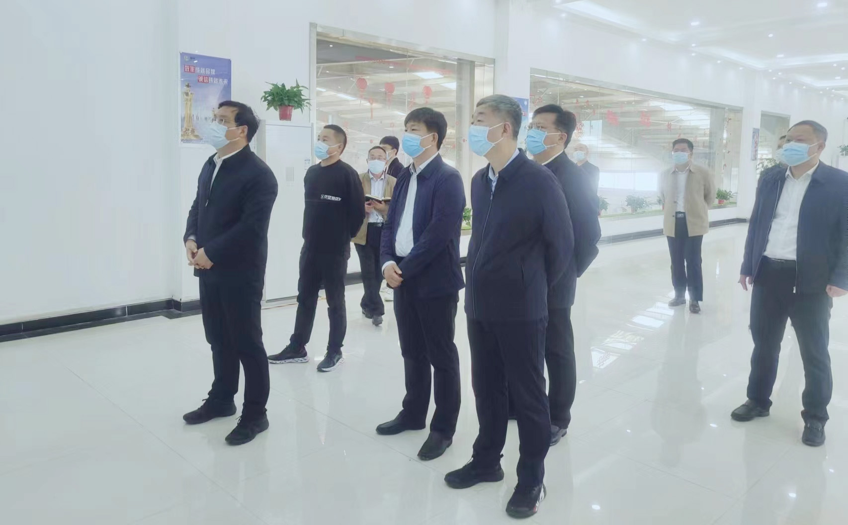 駐馬店市委副書記、市長李躍勇一行 蒞臨花花牛乳業(yè)集團(tuán)新蔡豫信瑞亞牧場調(diào)研