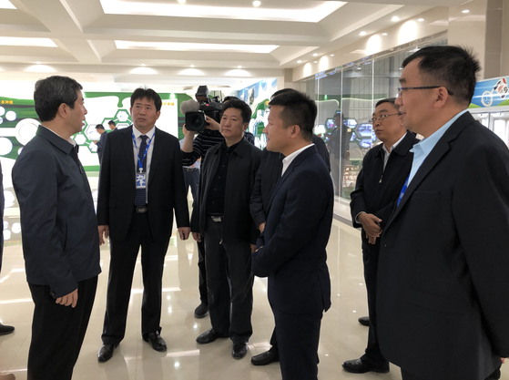 河南省委副書記、省長陳潤兒一行蒞臨 花花牛集團魯山瑞亞牧業(yè)有限公司視察調(diào)研