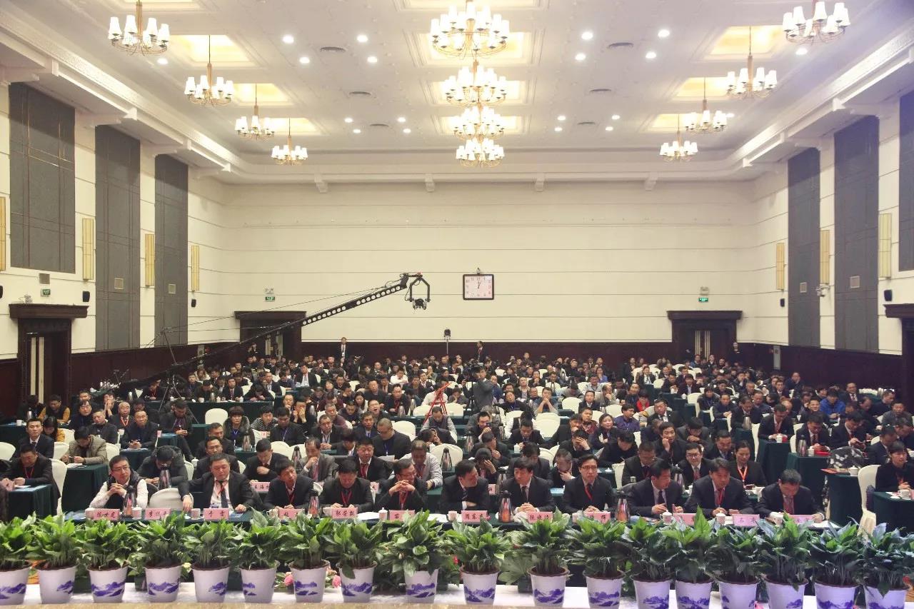 新起點(diǎn)·新征程·不忘初心·砥礪前行| 2018花花牛乳業(yè)集團(tuán)客戶大會(huì)勝利召開(kāi)